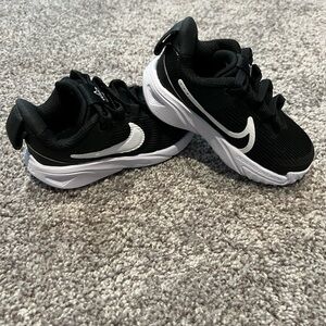 Nike Star Runner 4 NN. Toddler size 6c